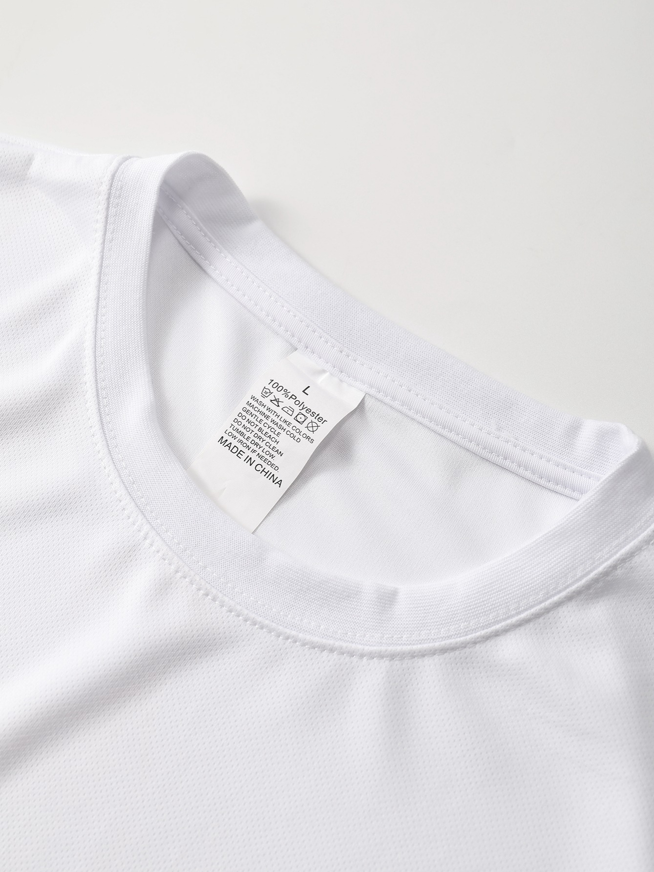 Men's Heavyweight T-Shirt — Si - огляд і ціна Streetwear Brand Essentials